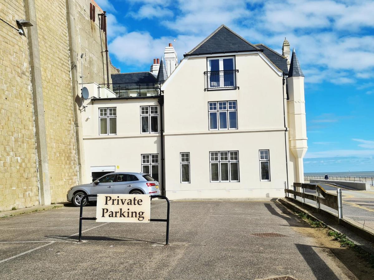 Shore Thing Beachfront Apartment Ramsgate - Sleeps 4 מראה חיצוני תמונה