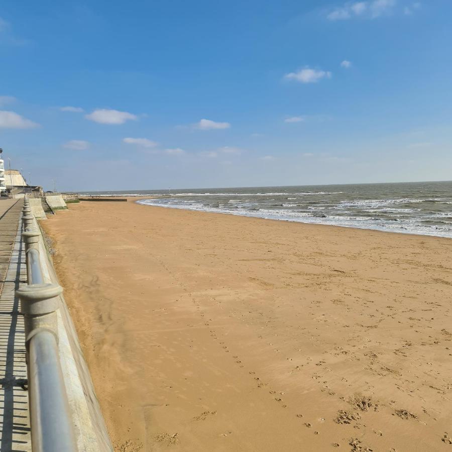 Shore Thing Beachfront Apartment Ramsgate - Sleeps 4 מראה חיצוני תמונה