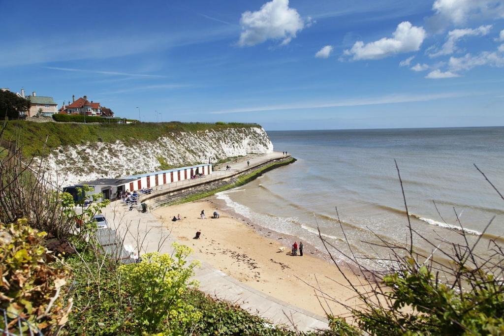 Shore Thing Beachfront Apartment Ramsgate - Sleeps 4 מראה חיצוני תמונה